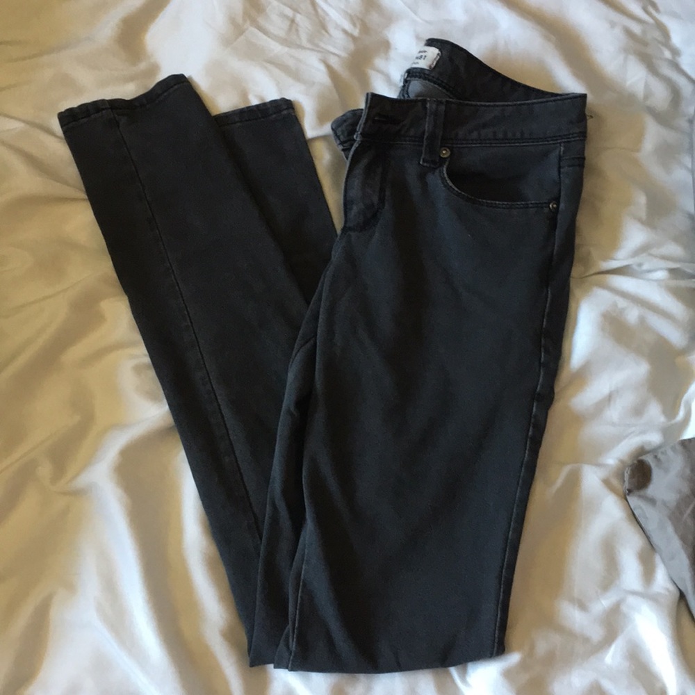 Forever 21 premium Denim Skinny Dark Gray Pants